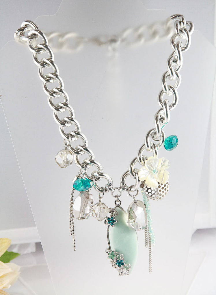 The Mint Cluster Necklace